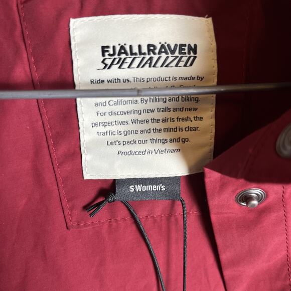 Fjallraven Specialized Riders Wind Jacket Womens Small Pomegranate Red *Tny Flaw - Picture 11 of 16